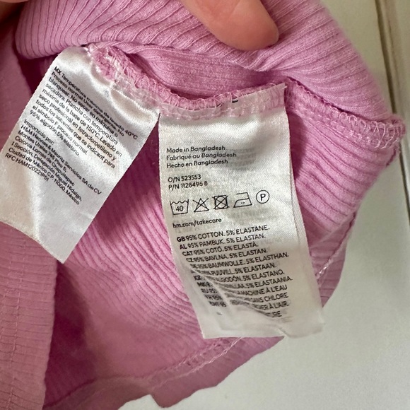 3/$10 H&M Divided Ribbed Tank Top - Picture 11 of 12